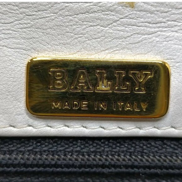 BALLY Matelasse White Hand Bag - Great Pre-Loved Condition - Picture 8 of 9